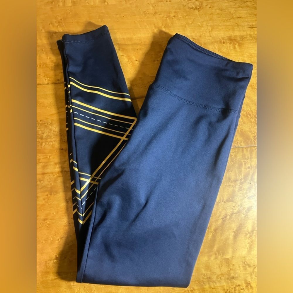 Marika athletic leggings, ankle length, excellent condition, size medium - Picture 1 of 2